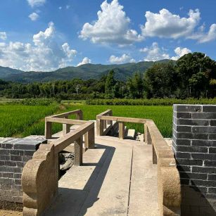 伊春花岗岩仿古石材景区使用案例