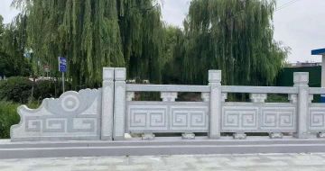 伊春 芝麻灰桥栏杆、河道栏杆安装效果