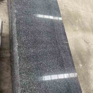 伊春 芝麻黑光面