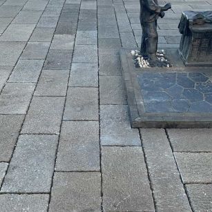 伊春仿古石铺装效果