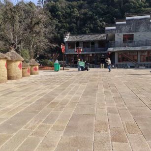 伊春仿古石铺装效果