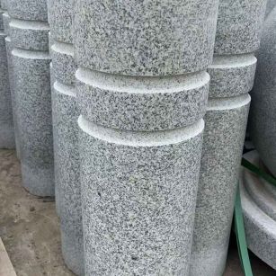 伊春 芝麻白花岗岩挡车柱、隔离柱多少钱