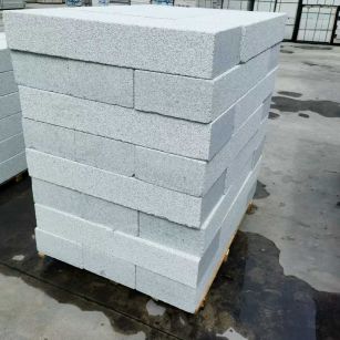 伊春 芝麻白两面荔枝面台阶石