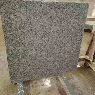 伊春 芝麻白光面900*900，高地铁标准