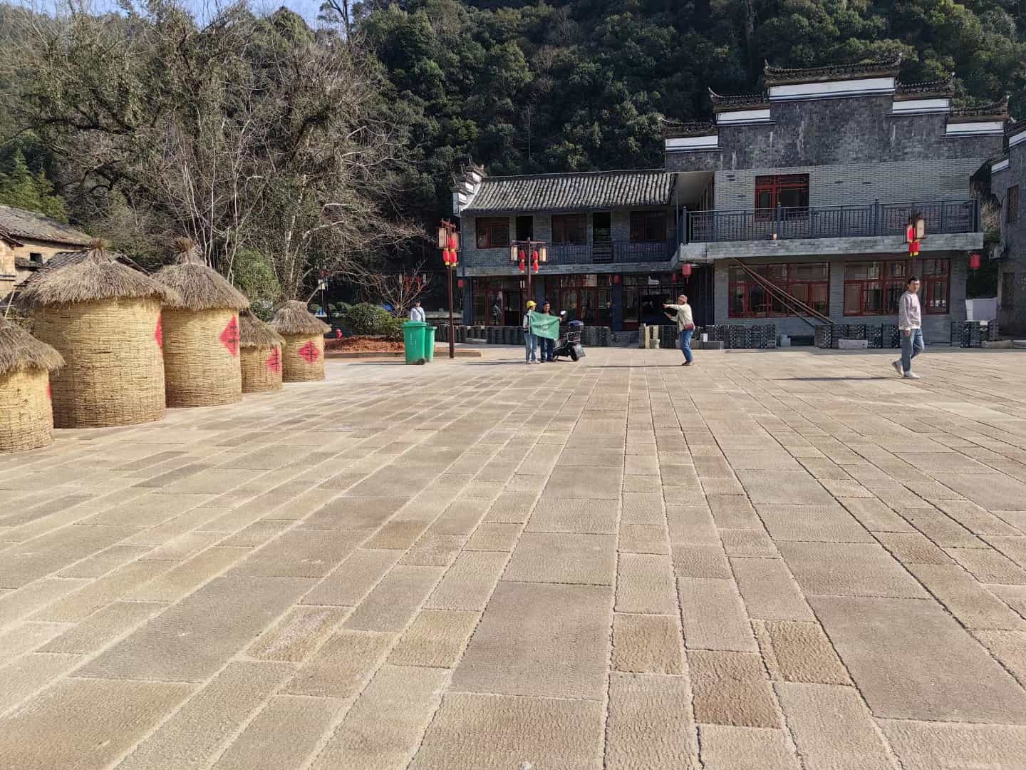伊春仿古石铺装效果